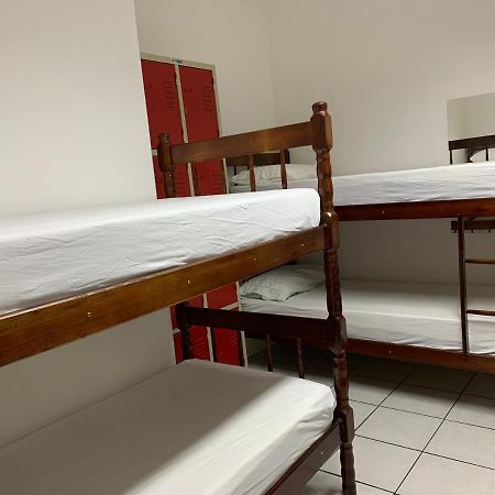 Positive Hostel Balneário Camboriú 外观 照片