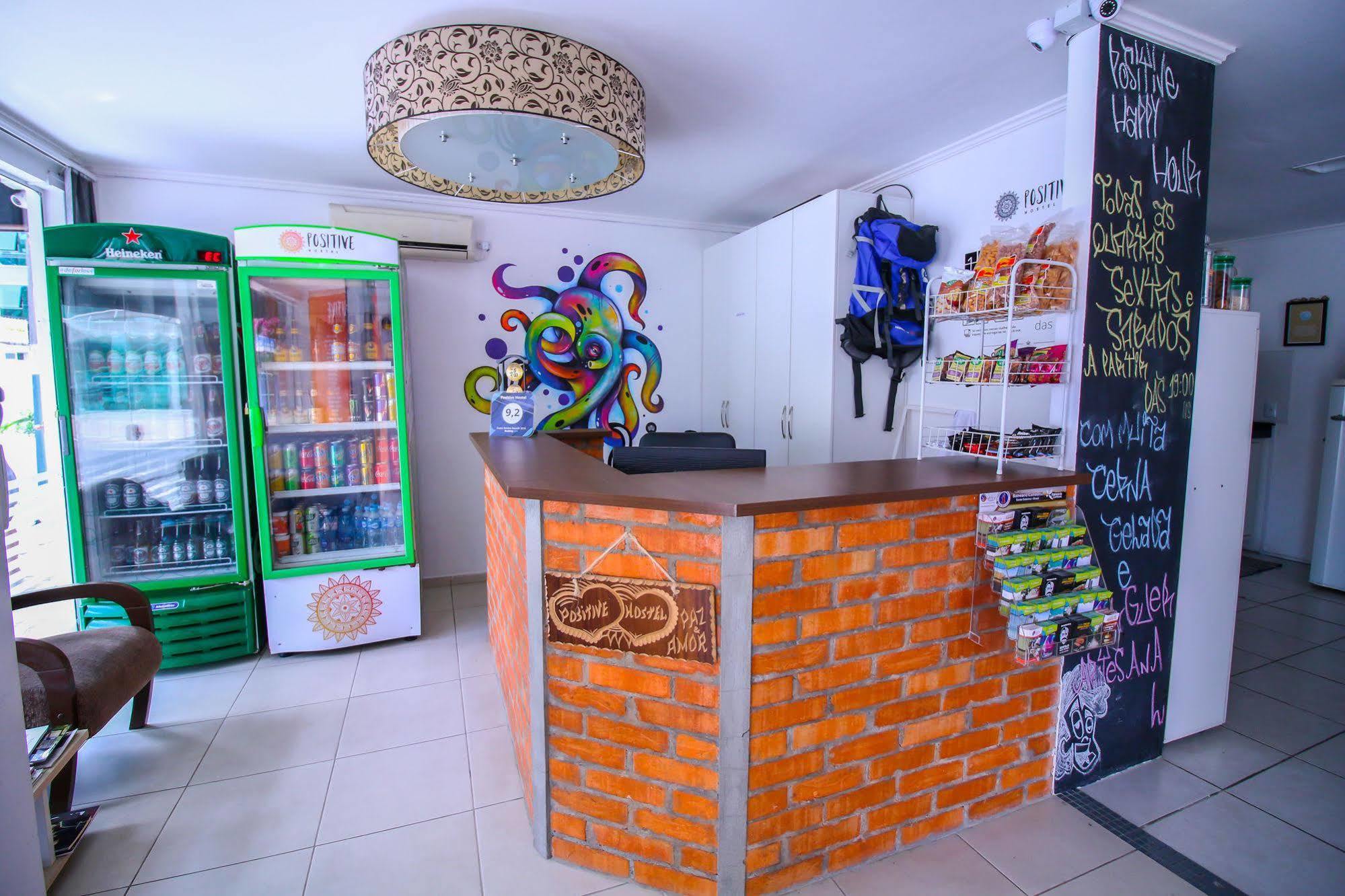 Positive Hostel Balneário Camboriú 外观 照片